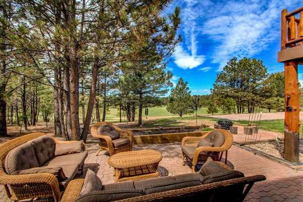 Healing Pines Recovery - backyard at residential facility